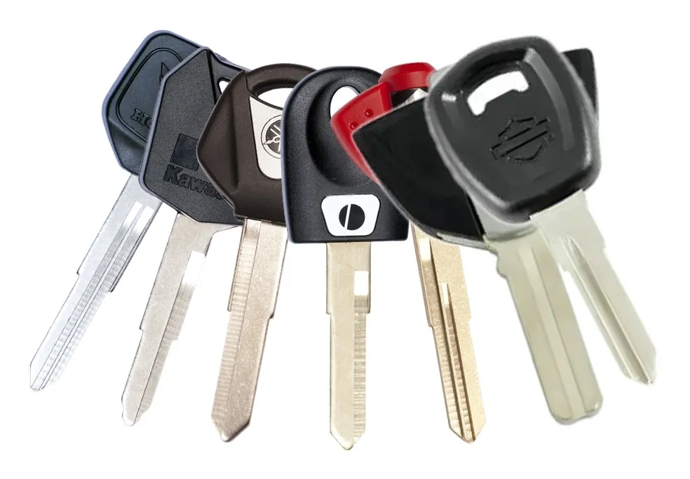 Diverses clés de moto